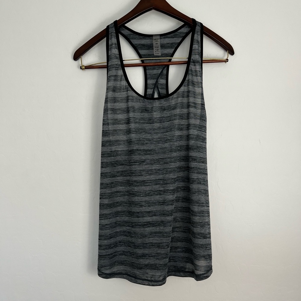 Tank top light weight strip detail by Cascade Sports Running Top Size XXL
